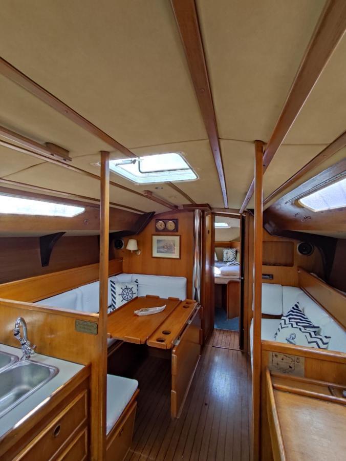 Botel Dormire In Barca A Vela