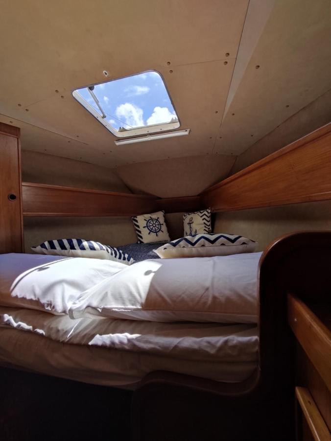 Dormire In Barca A Vela *